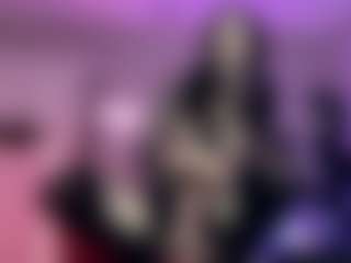 Iveystrigoi's Live Sex Cam Show