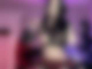 Iveystrigoi's Live Sex Cam Show