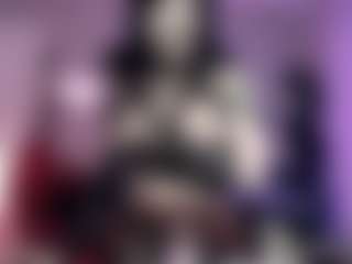Iveystrigoi's Live Sex Cam Show