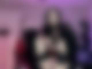 Iveystrigoi's Live Sex Cam Show