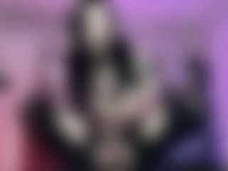 Iveystrigoi's Live Sex Cam Show