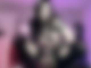 Iveystrigoi's Live Sex Cam Show