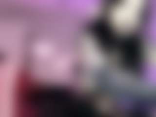 Iveystrigoi's Live Sex Cam Show