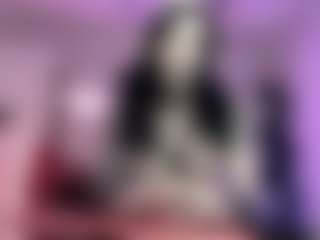 Iveystrigoi's Live Sex Cam Show