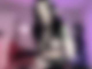 Iveystrigoi's Live Sex Cam Show