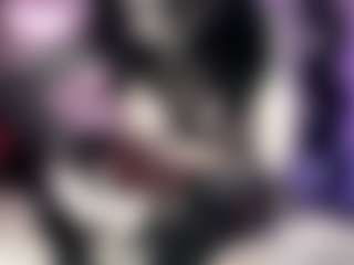 Iveystrigoi's Live Sex Cam Show