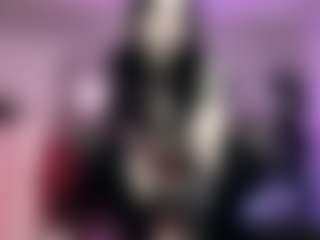 Iveystrigoi's Live Sex Cam Show