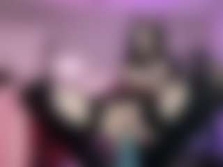 Iveystrigoi's Live Sex Cam Show