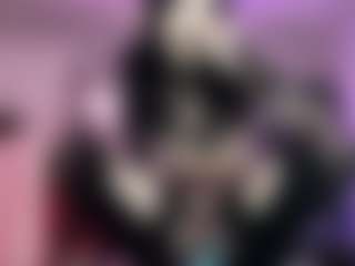 Iveystrigoi's Live Sex Cam Show