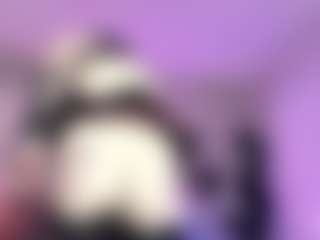 Iveystrigoi's Live Sex Cam Show