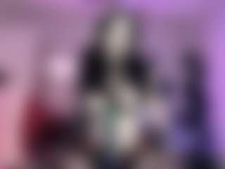 Iveystrigoi's Live Sex Cam Show