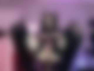 Iveystrigoi's Live Sex Cam Show