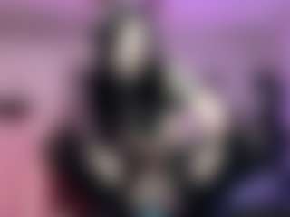 Iveystrigoi's Live Sex Cam Show