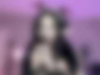 Iveystrigoi's Live Sex Cam Show
