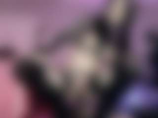 Iveystrigoi's Live Sex Cam Show
