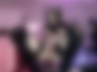 Iveystrigoi's Live Sex Cam Show