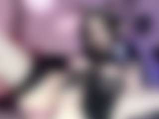 Iveystrigoi's Live Sex Cam Show
