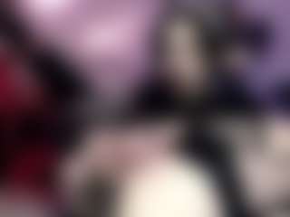 Iveystrigoi's Live Sex Cam Show