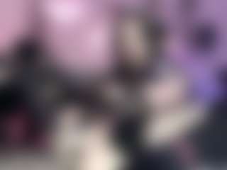 Iveystrigoi's Live Sex Cam Show