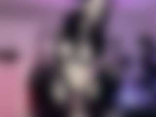 Iveystrigoi's Live Sex Cam Show