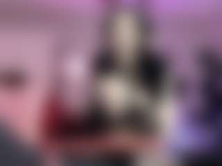 Iveystrigoi's Live Sex Cam Show