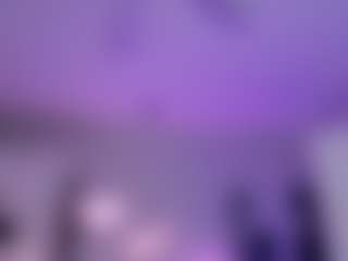 Iveystrigoi's Live Sex Cam Show