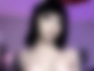 Iveystrigoi's Live Sex Cam Show