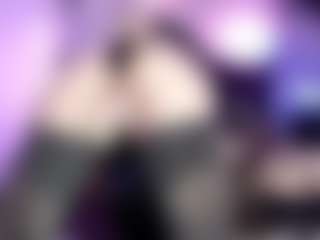 Iveystrigoi's Live Sex Cam Show