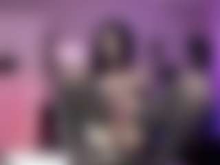Iveystrigoi's Live Sex Cam Show