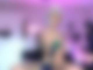 Iveystrigoi's Live Sex Cam Show
