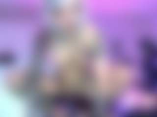 Iveystrigoi's Live Sex Cam Show