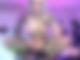 Iveystrigoi's Live Sex Cam Show