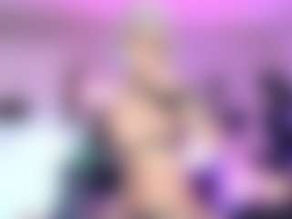 Iveystrigoi's Live Sex Cam Show