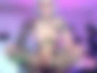 Iveystrigoi's Live Sex Cam Show