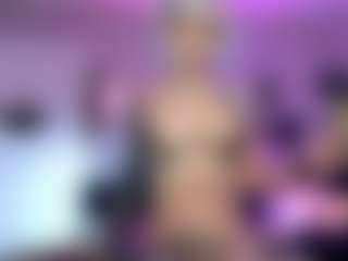 Iveystrigoi's Live Sex Cam Show
