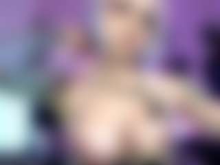 Iveystrigoi's Live Sex Cam Show
