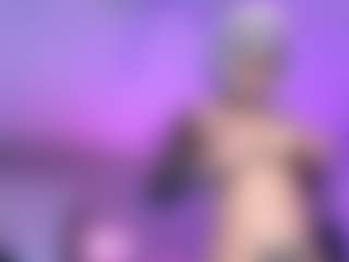 Iveystrigoi's Live Sex Cam Show