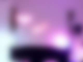 Iveystrigoi's Live Sex Cam Show