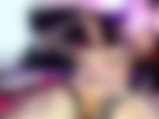 Iveystrigoi's Live Sex Cam Show