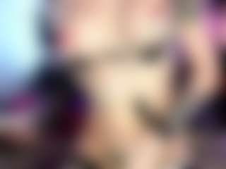 Iveystrigoi's Live Sex Cam Show