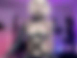 Iveystrigoi's Live Sex Cam Show