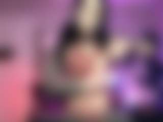 Iveystrigoi's Live Sex Cam Show