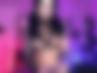 Iveystrigoi's Live Sex Cam Show