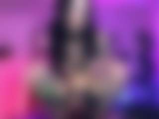 Iveystrigoi's Live Sex Cam Show
