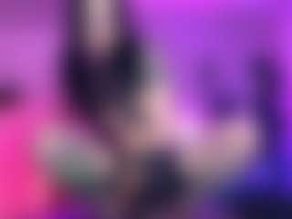 Iveystrigoi's Live Sex Cam Show