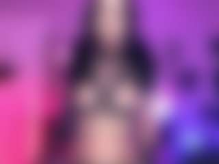 Live cam show with Iveystrigoi - Goth on Camsoda
