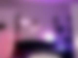Iveystrigoi's Live Sex Cam Show