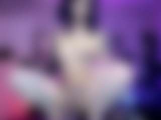 Iveystrigoi's Live Sex Cam Show