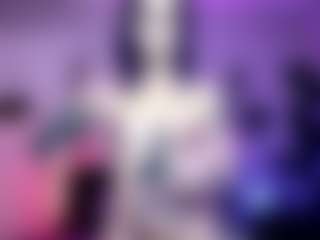 Iveystrigoi's Live Sex Cam Show