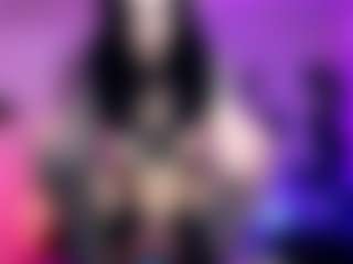 Live cam show with Iveystrigoi - Anal Toys on SxyPornLive